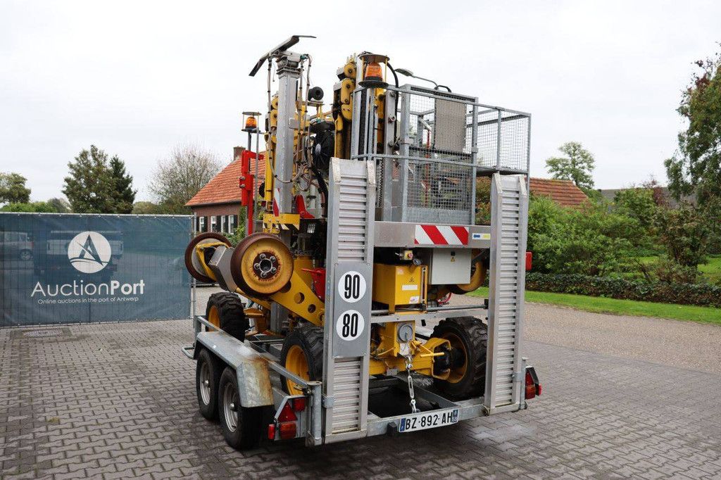 Trailer-Aerial Worker Combination France Elevateur LOR'AXE Diesel 120kg 8.05m 2011