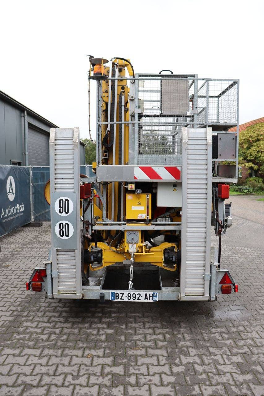 Trailer-Aerial Worker Combination France Elevateur LOR'AXE Diesel 120kg 8.05m 2011
