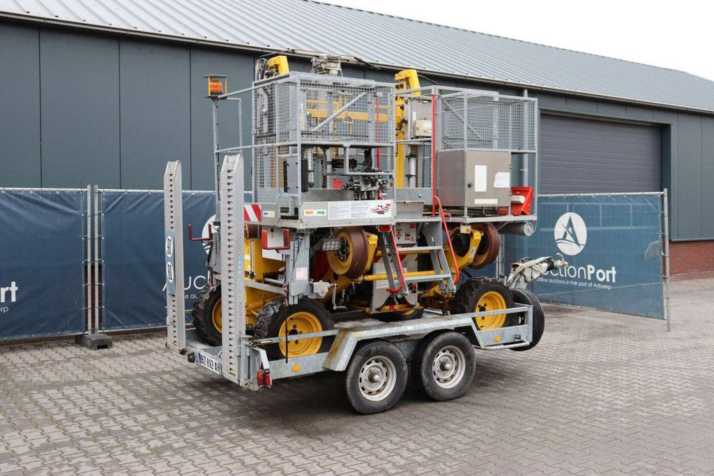 Trailer-Aerial Worker Combination France Elevateur LOR'AXE Diesel 120kg 8.05m 2011
