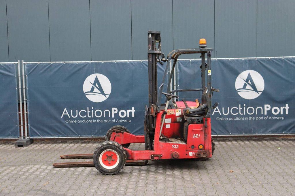 Moffett M4 20.3 Diesel-Mitnahmestapler, 2000 kg, 3,0 m, Baujahr 2009