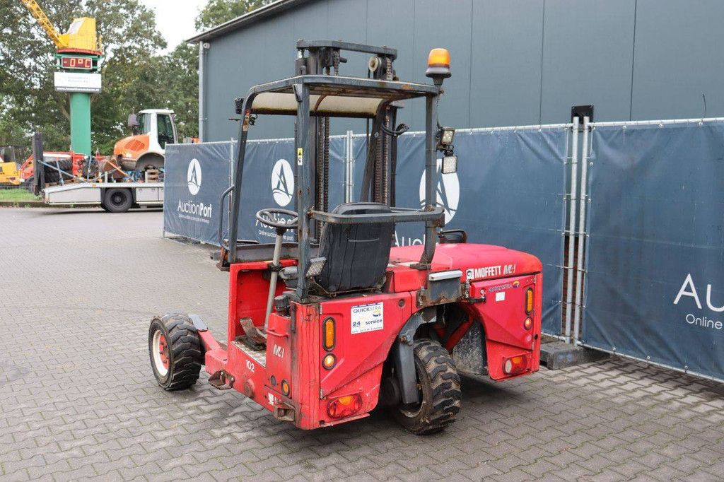 Moffett M4 20.3 Diesel-Mitnahmestapler, 2000 kg, 3,0 m, Baujahr 2009