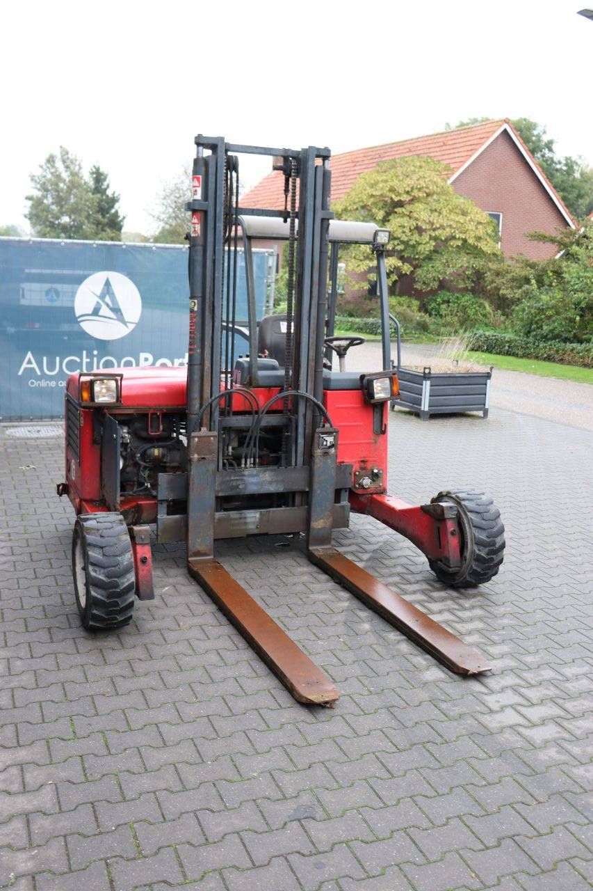 Moffett M4 20.3 Diesel-Mitnahmestapler, 2000 kg, 3,0 m, Baujahr 2009