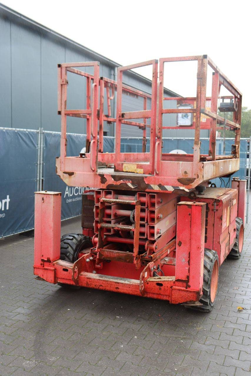 Scherenarbeitsbühne LGMG SR10180 Diesel 454 kg 11,7 m 2021