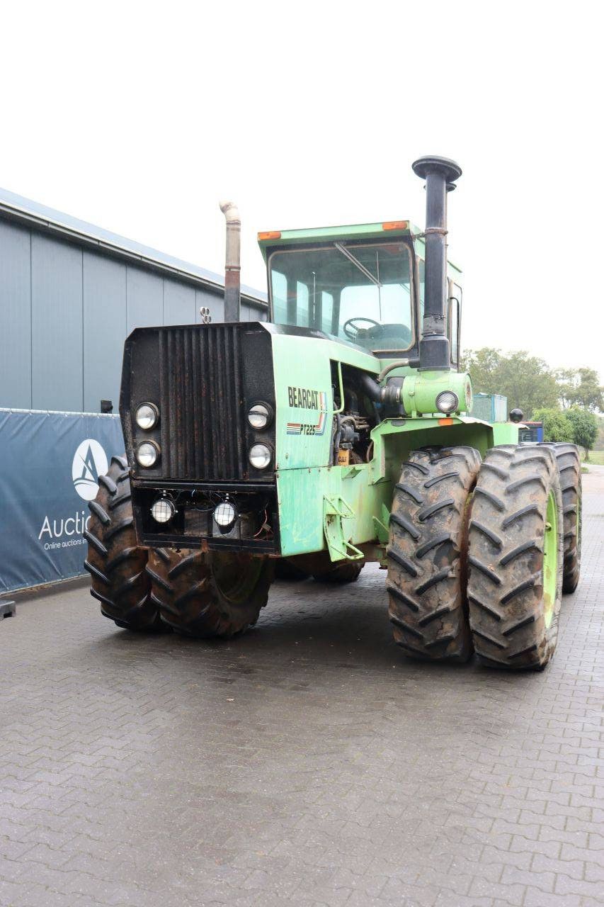 Tractor Steiger Bearcat PT225 Diesel