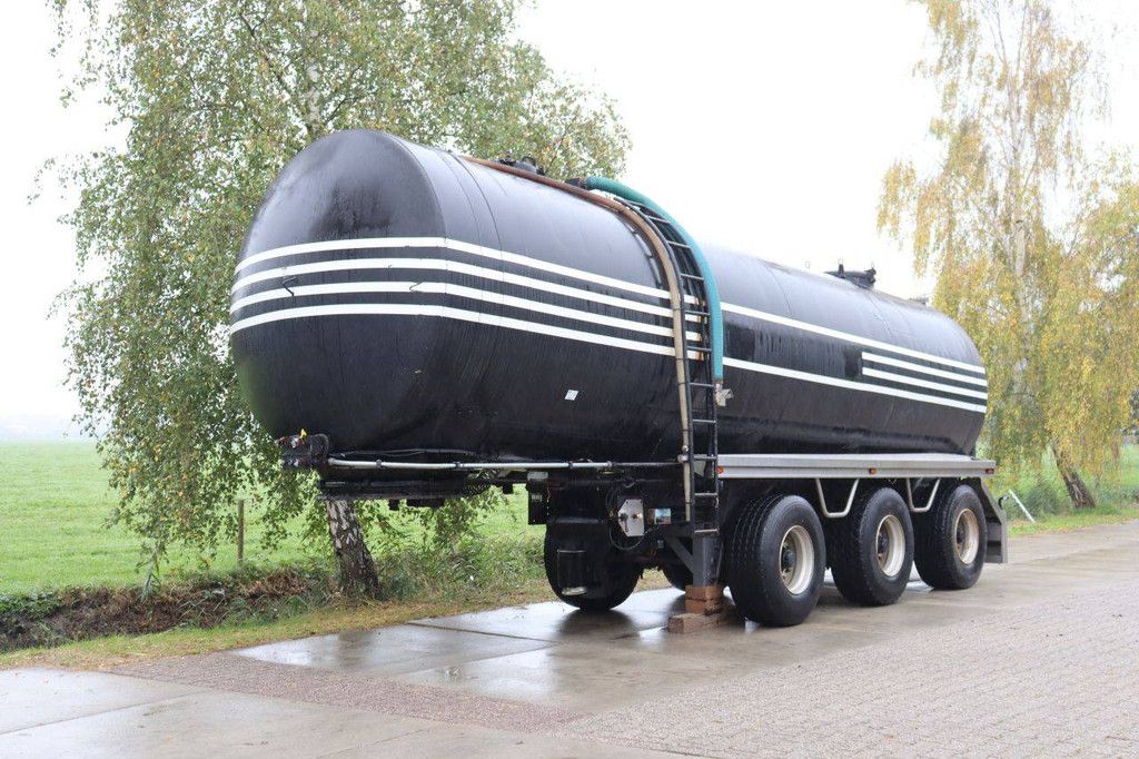 Tank semi-trailer Vlastuin FV 2006 47500kg