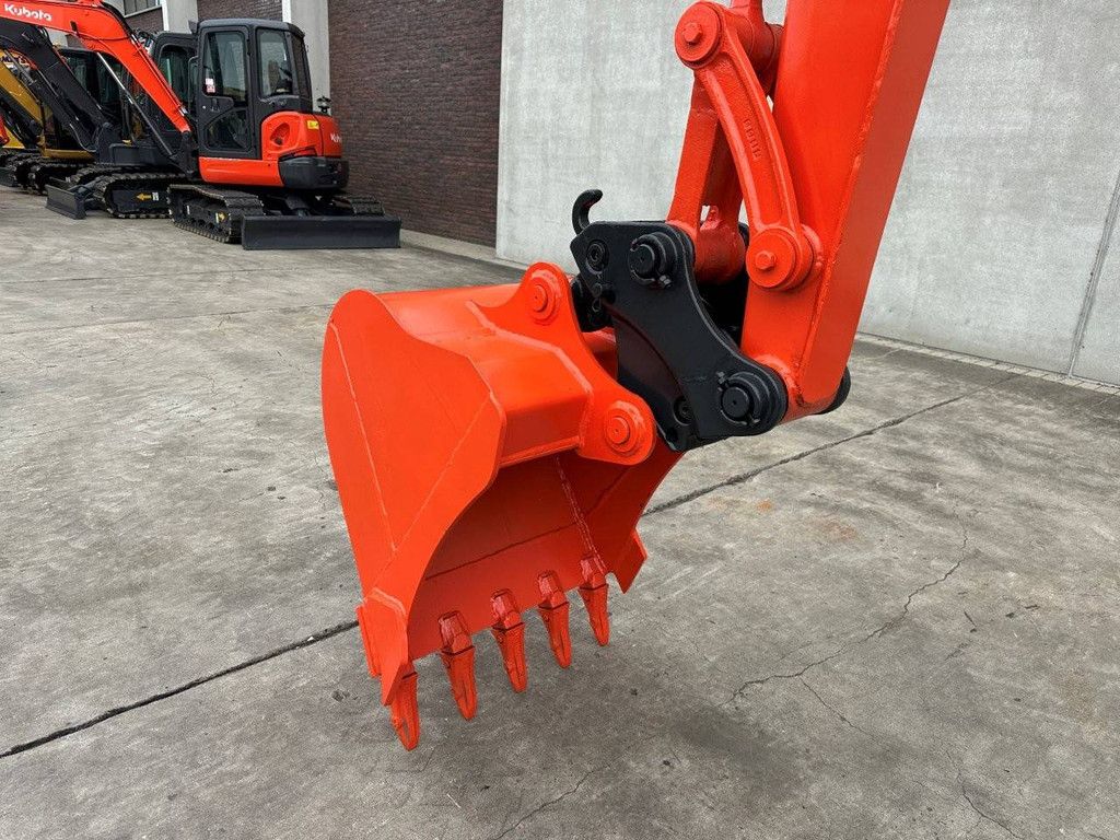 Midi excavator Kubota KX161-3SZ Diesel 2012