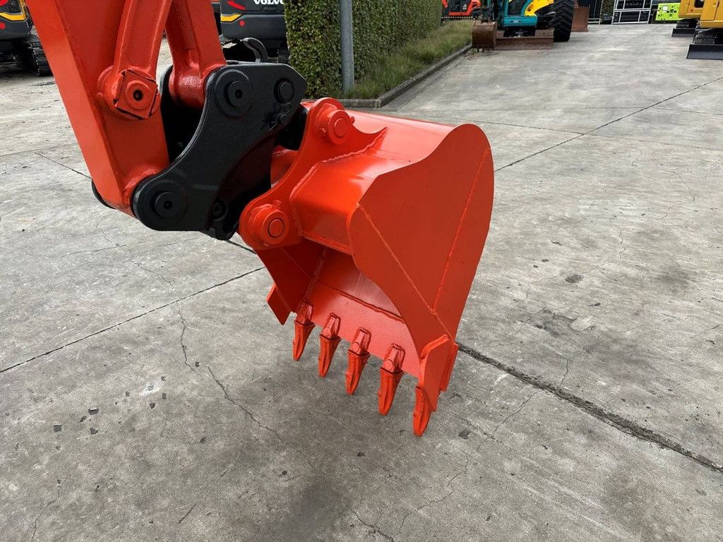 Midi excavator Kubota KX161-3SZ Diesel 2012