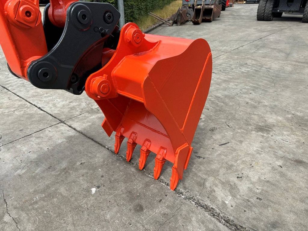 Midi-Bagger Kubota KX155-3SZ Diesel 2012