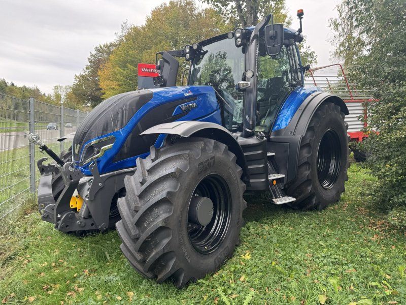 Valtra T235 D