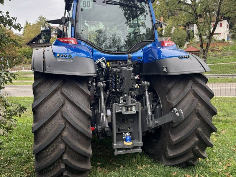 Valtra T235 D
