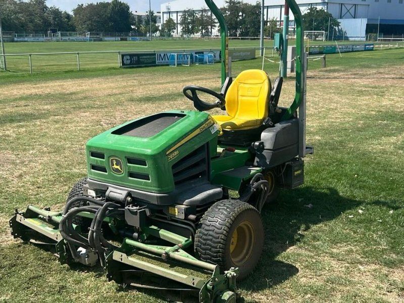 John Deere 2653B