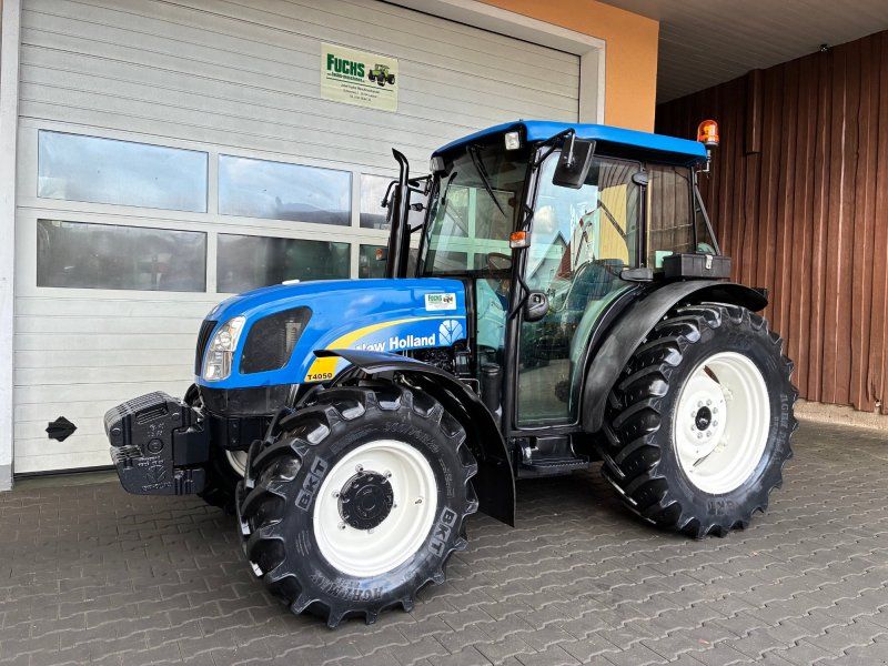 New Holland T4050 Deluxe