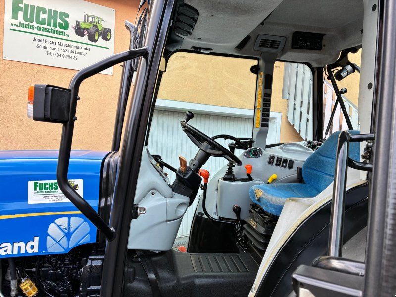 New Holland T4050 Deluxe