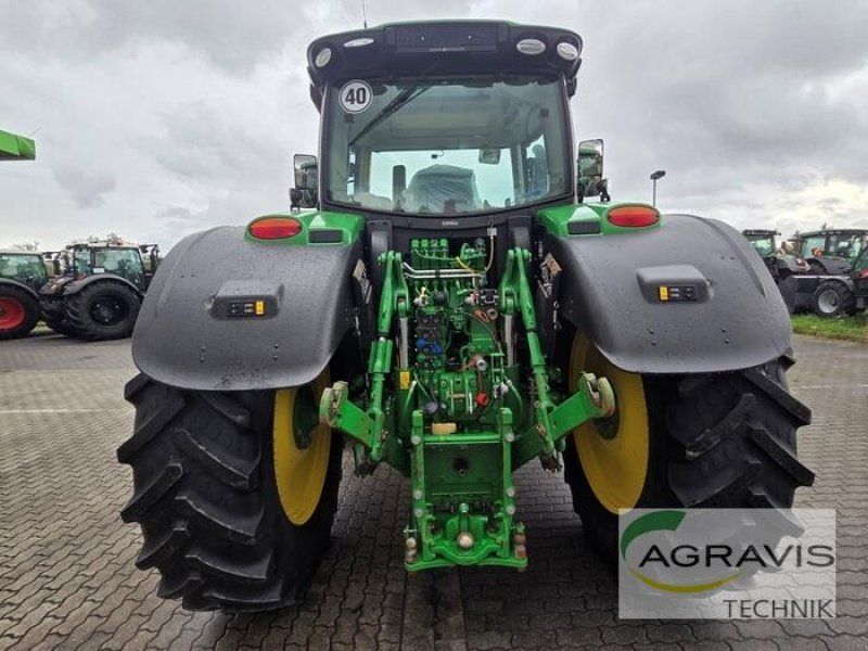 John Deere 6215 R