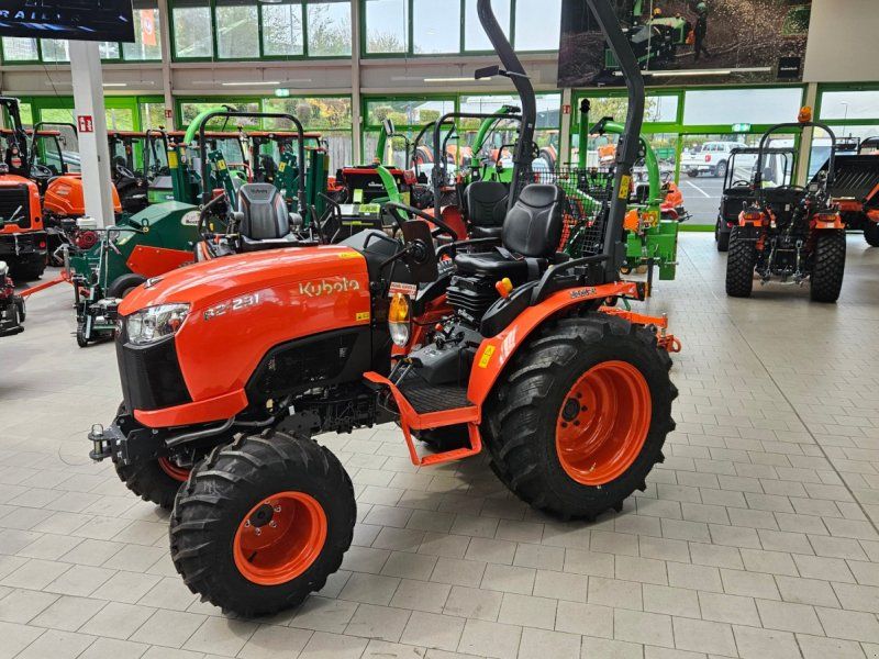 Kubota B2-231 H ROPS
