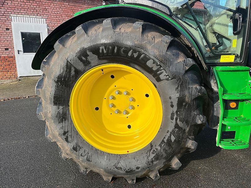 John Deere 6R185