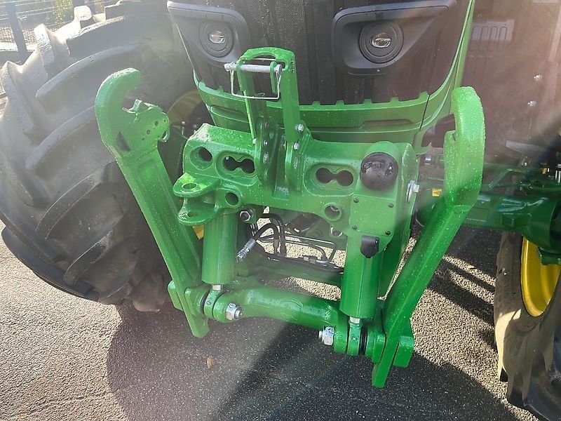 John Deere 6R185