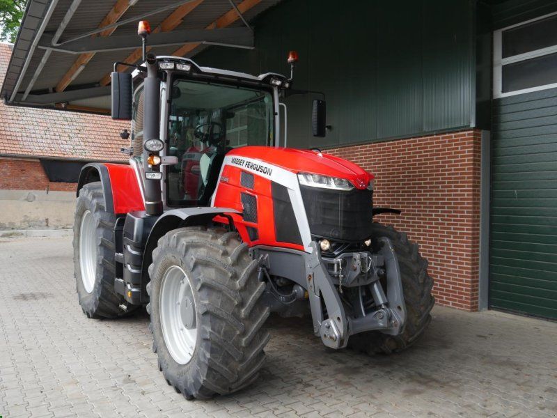 Massey Ferguson 8S.225 Dyna-7