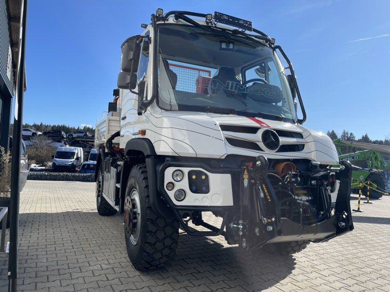 Mercedes-Benz Unimog U427 Forst aus Ez. 2016, Seilwinde, Zapfwelle, Kran, Hydr