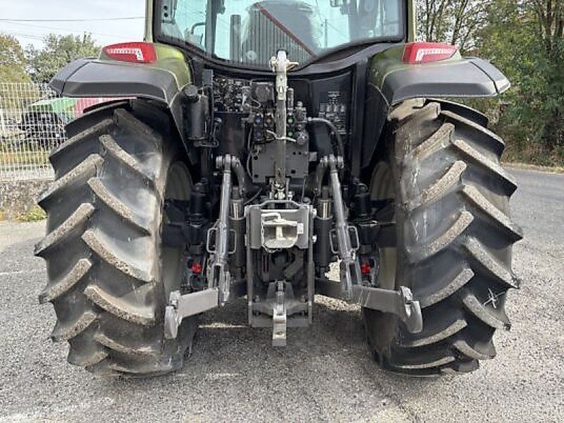 Valtra A105