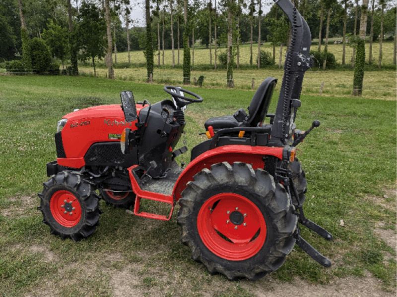 Kubota B2-261