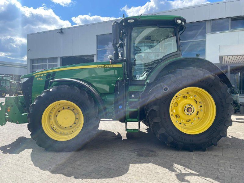 John Deere 8400 R 8400R mit Zwillingsbereifung