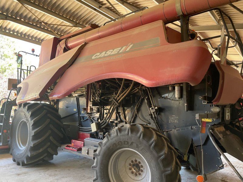 Case IH Moissonneuse batteuse AXIAL FLOW 7088
