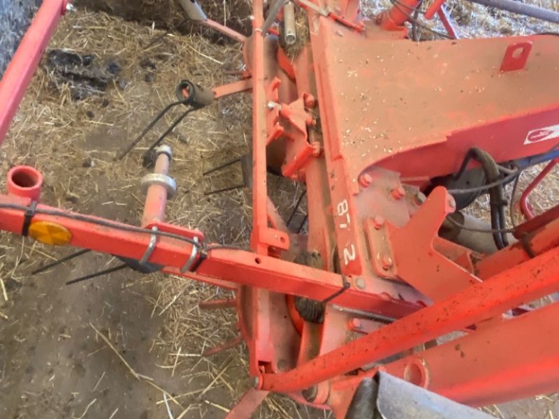 Kuhn GF 8702
