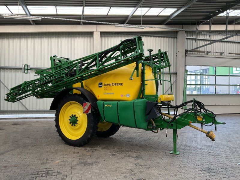 John Deere M740