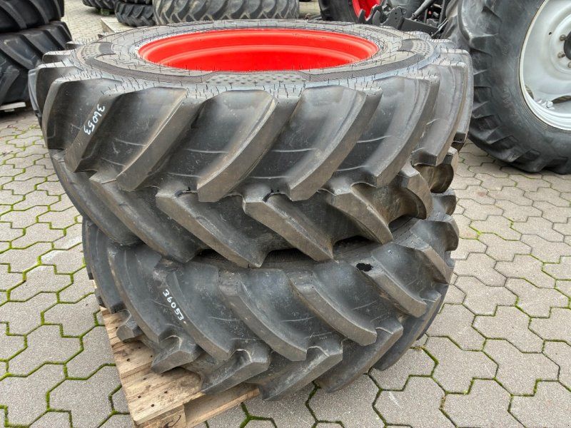 2x BKT 520/85R38, 2x Alliance 420/70R28