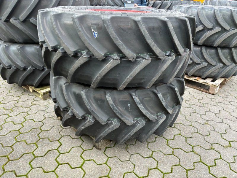 Mitas 2x 540/65R30 & 2x 650/65R42
