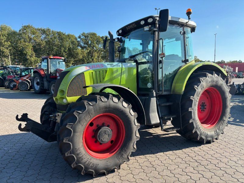 Claas Ares 697