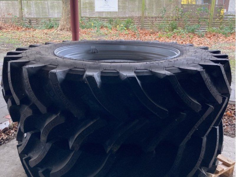 Petlas Komplettrad 520/85R42 2x