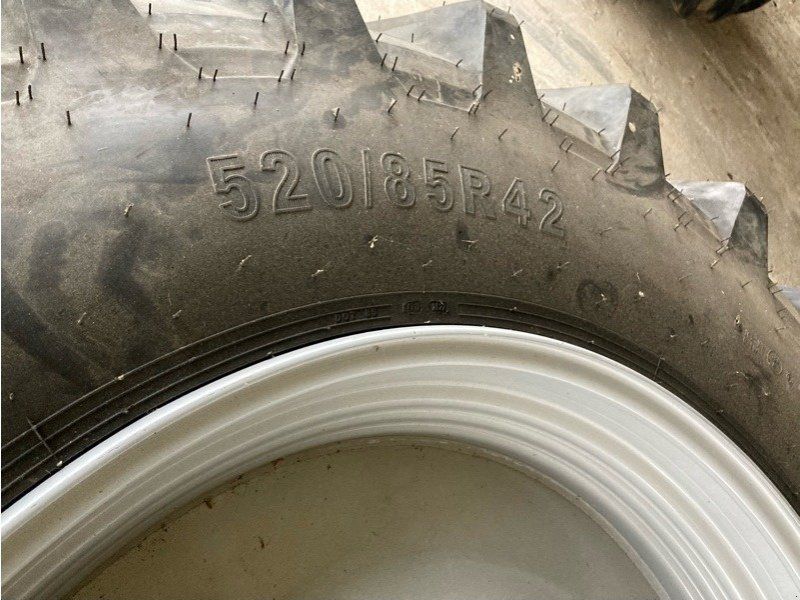 Petlas Komplettrad 520/85R42 2x