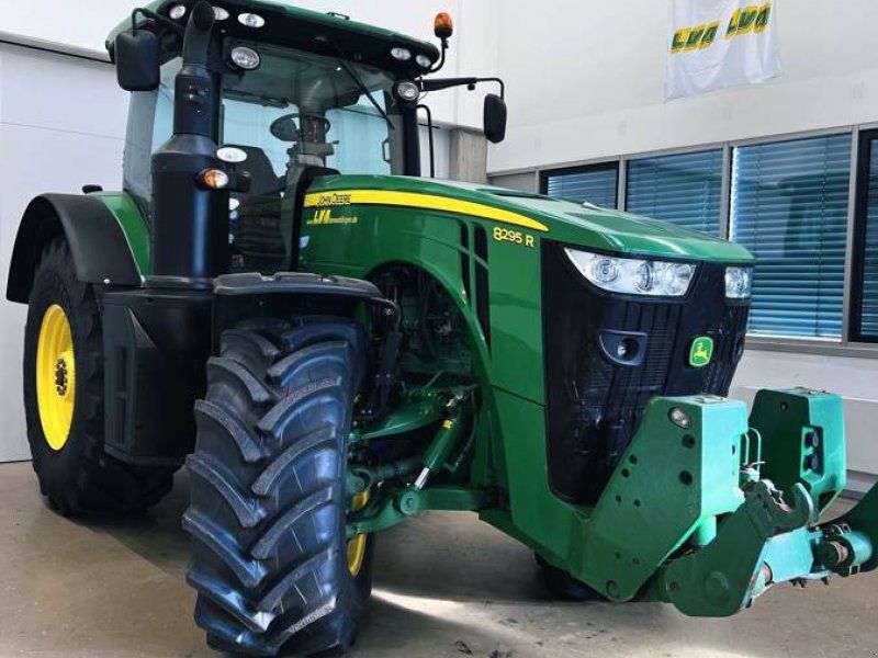 John Deere 8295R