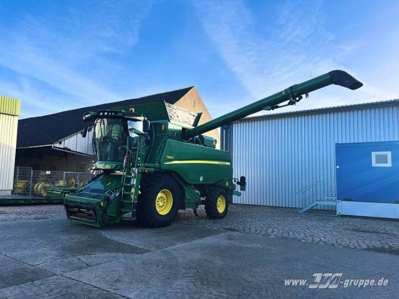 John Deere T660
