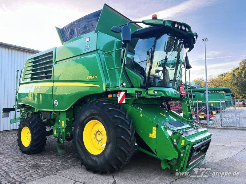 John Deere T660