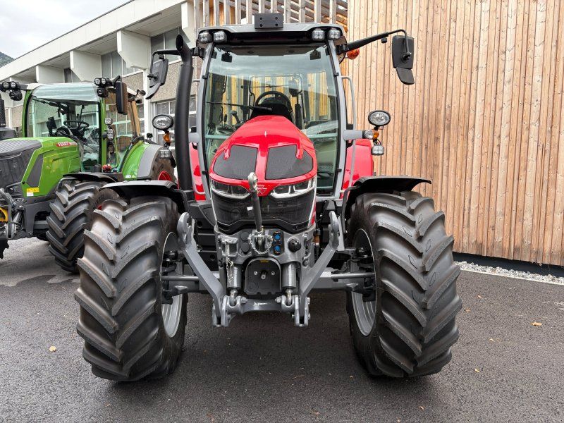 Massey Ferguson 5S.135 DynaVT Efficient