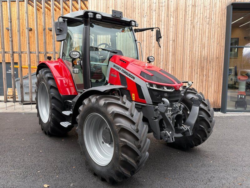 Massey Ferguson 5S.135 DynaVT Efficient