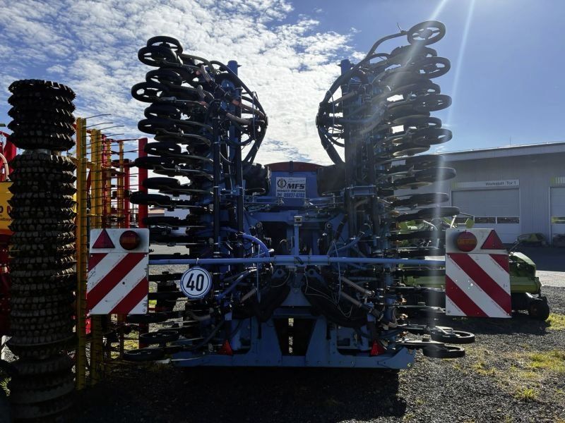 Lemken COMPACT SOLITAIR 9/600 KK