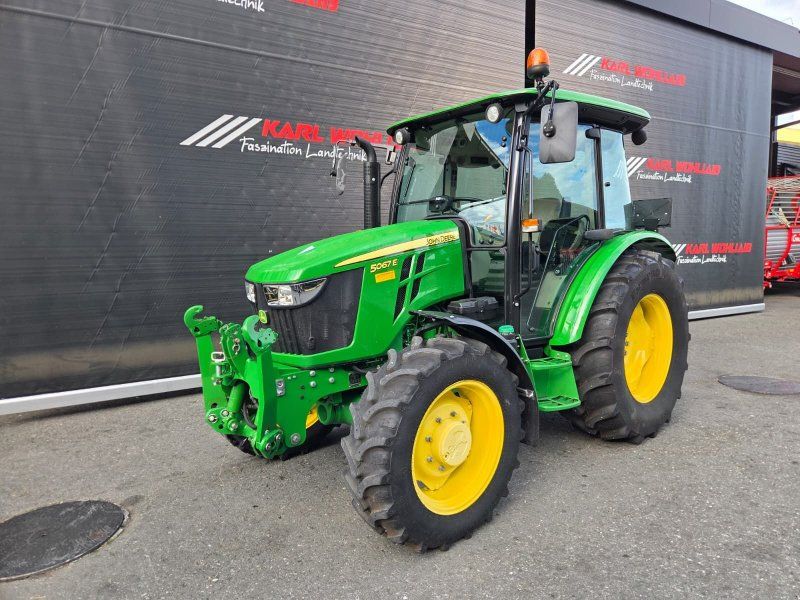 John Deere 5067E (Stage V)