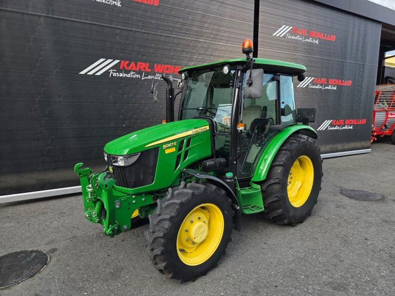 John Deere 5067E (Stage V)