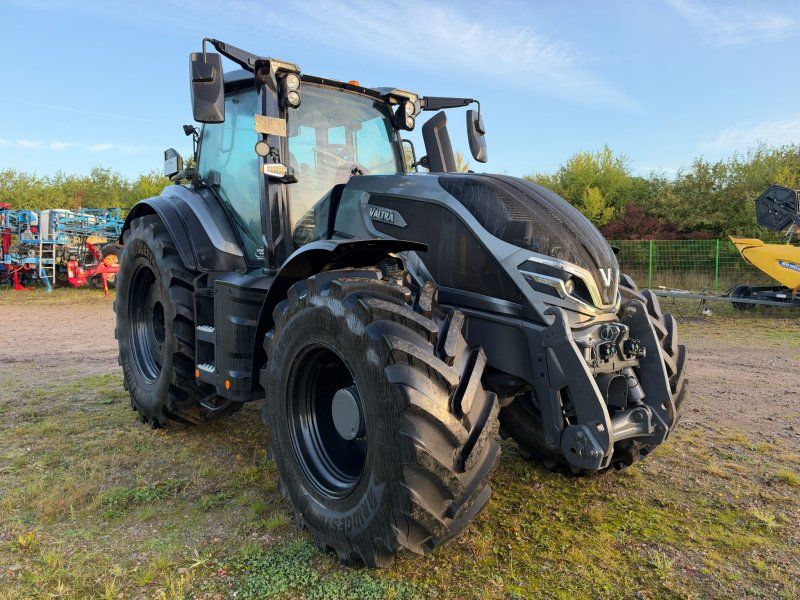 Valtra Q 265