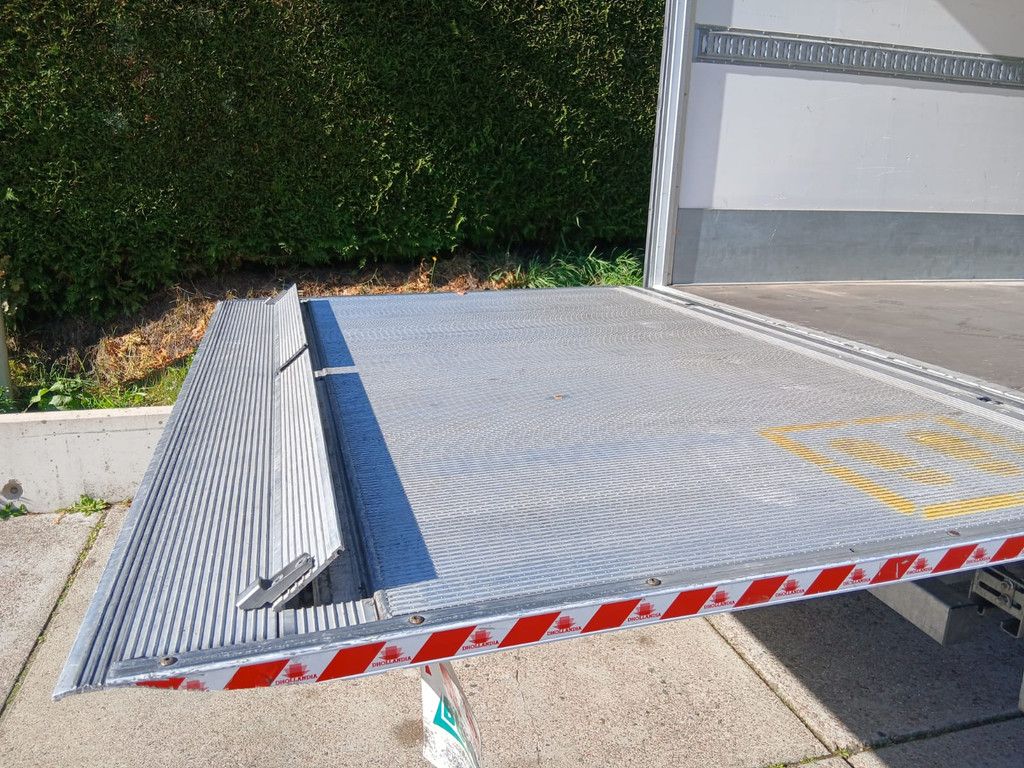 Ford Transit Gesloten clixtar 5,2 m.