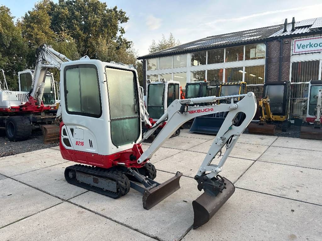 Takeuchi TB 216