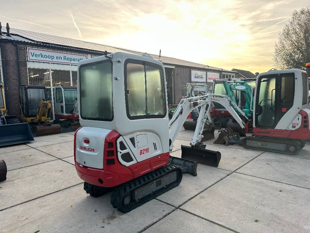 Takeuchi TB 216