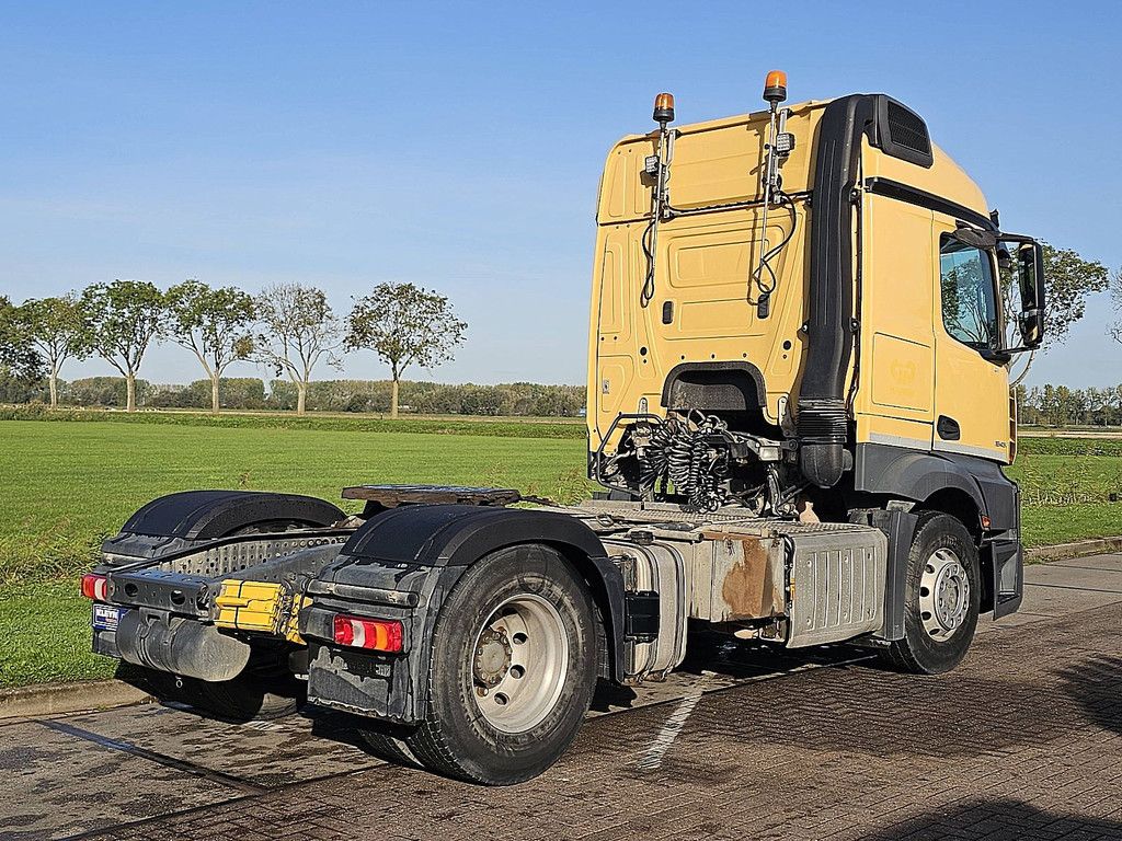 MERCEDES-BENZ ACTROS 1843
