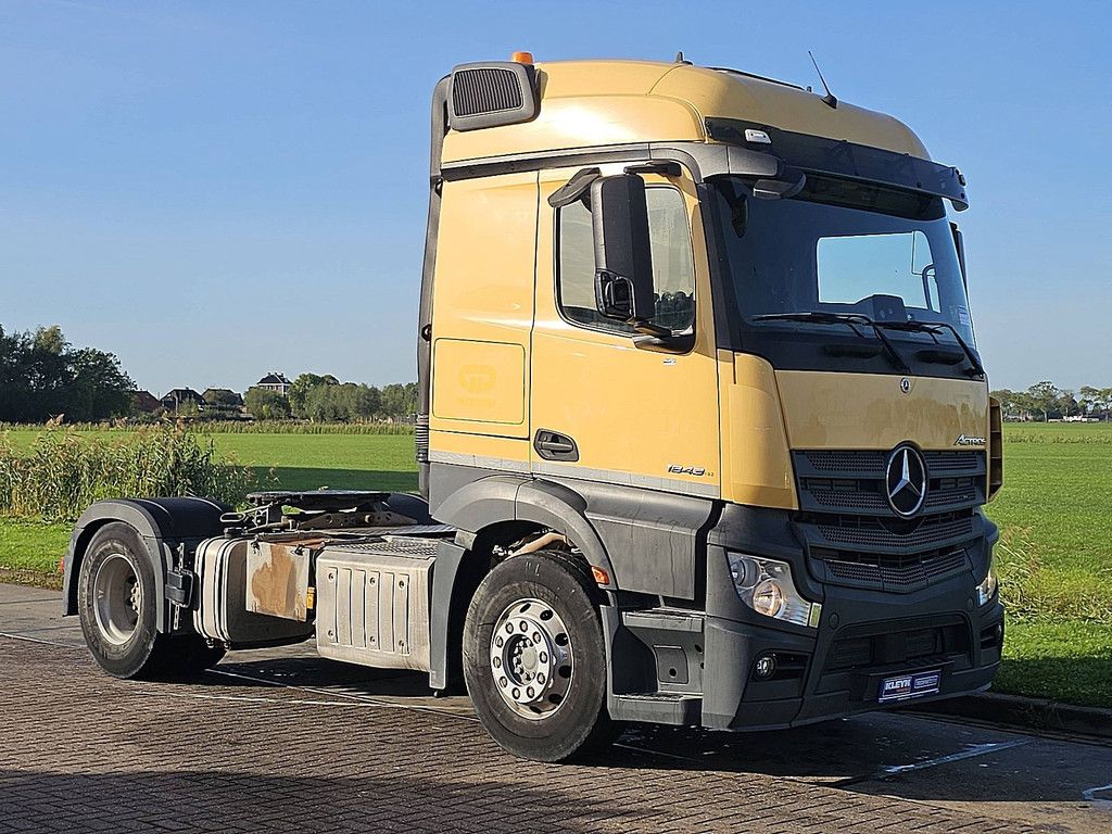 MERCEDES-BENZ ACTROS 1843