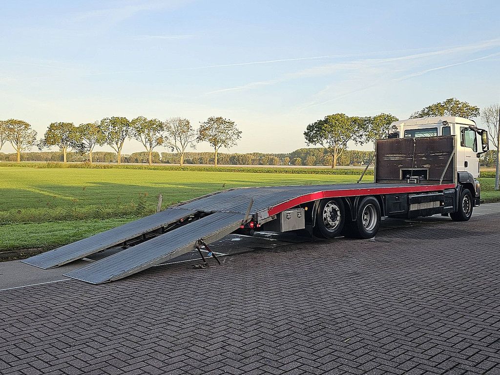 M.A.N. 26.320 TGS hydr. ramps machine