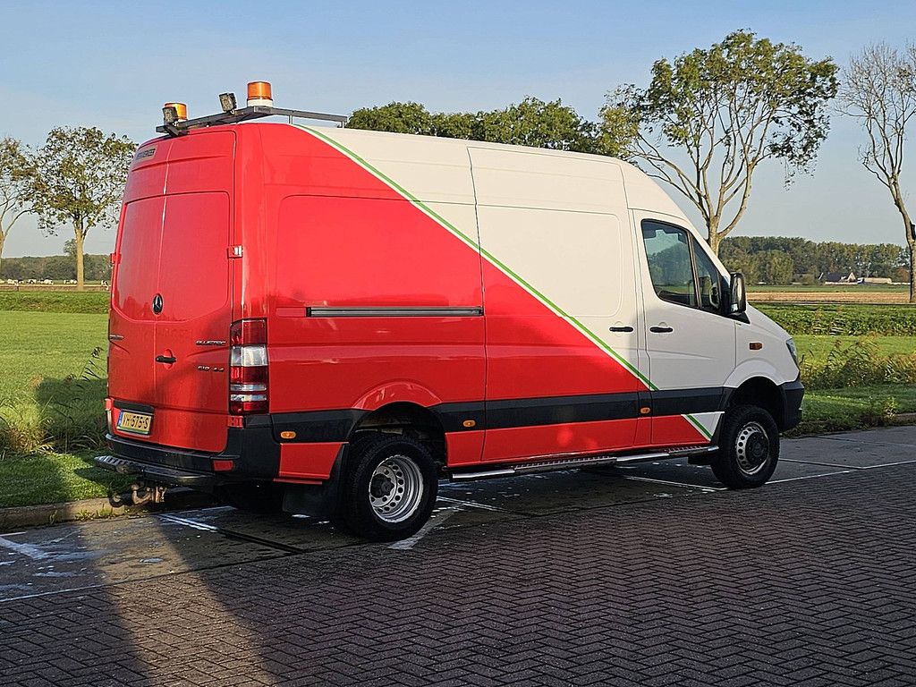 MERCEDES-BENZ SPRINTER 519 L2H2 V6 3.0 LTR ac automaat 4X4! sperdifferentieel standkachel camera EURO6 cruisecontrol xenon